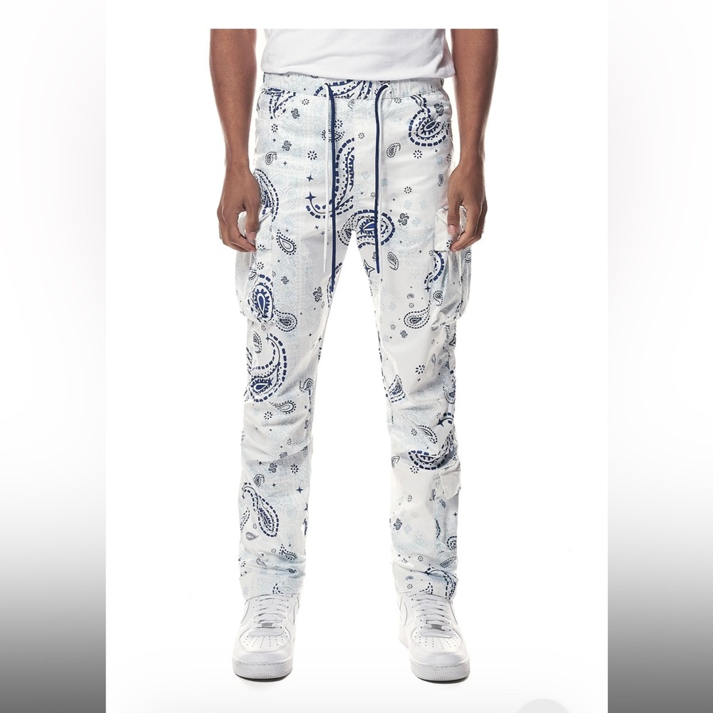 NWT* Smoke Rise Paisley Cargos Size: SMALL